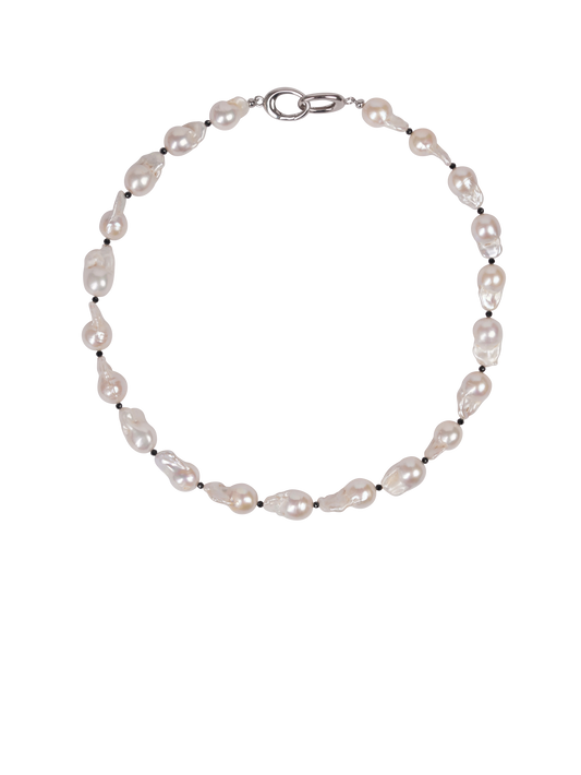 Lily Baroque Pearl Necklace